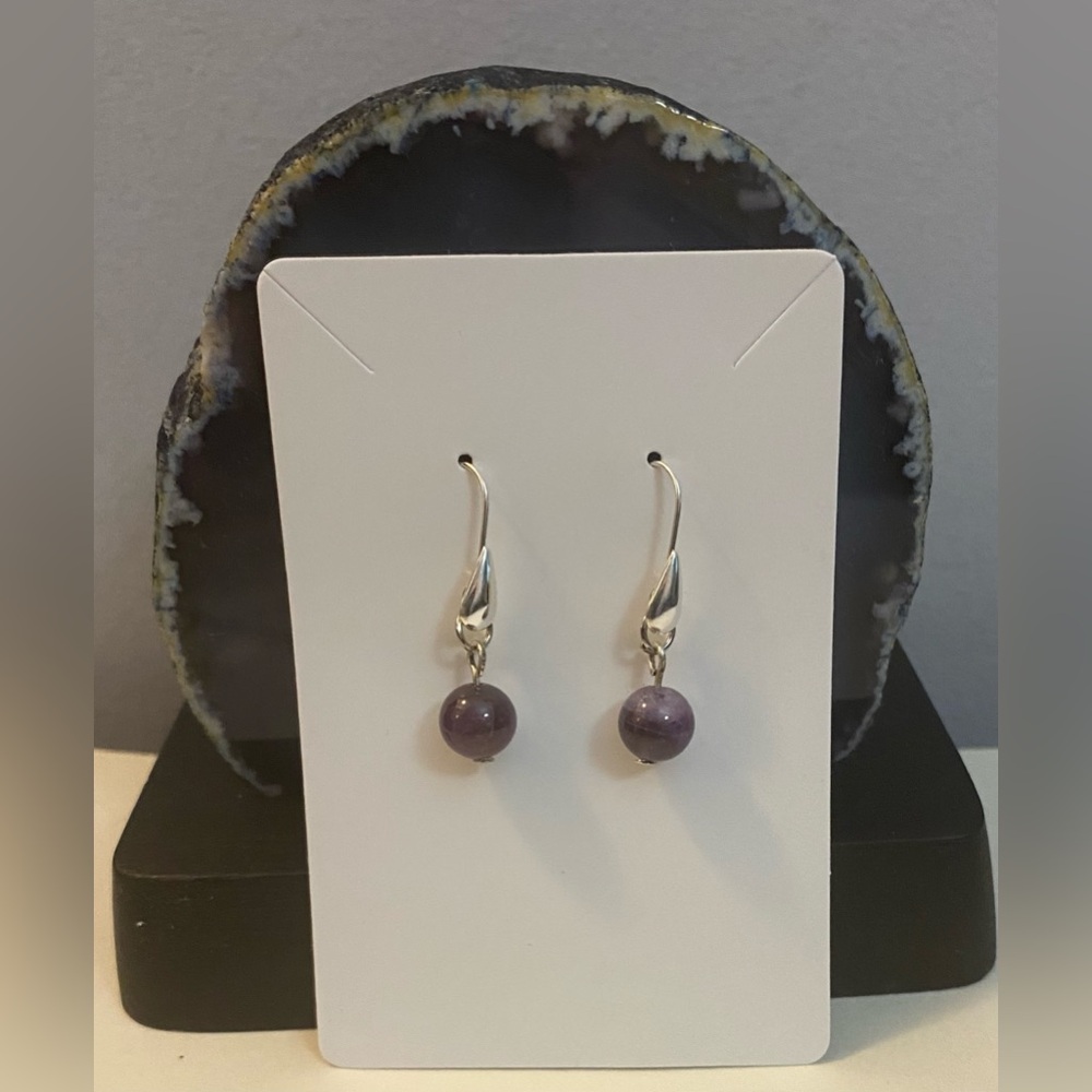 NEW Amethyst 8mm crystal earrings